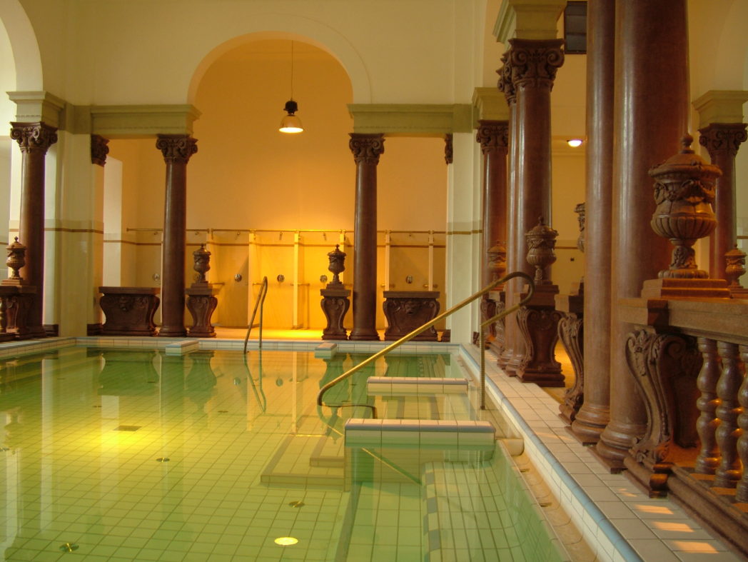 Szechenyi Bath - Baths Budapest
