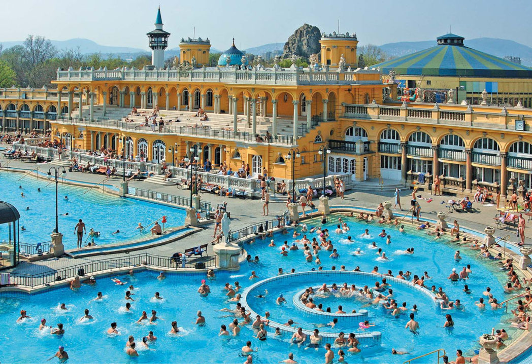 What is the largest thermal bath in Hungary?