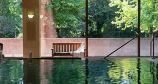 Indoor Swimming Pool at Margaret Island Day Spa Budapest